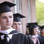 Why Young Entrepreneurs MUST Go to College Why Young Entrepreneurs MUST Go to College